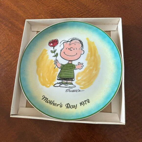 Peanuts Vintage Schmid First Edition 1972 Mother's Day Plate with Box - Picture 2 of 2